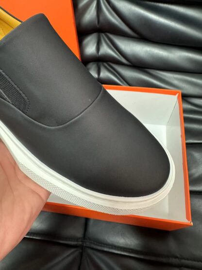 Hermès black and white leather luxury loafers - Image 7