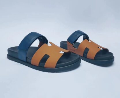 Hermès couple brown and blue woven slippers - Image 7