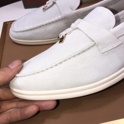 Hermès white couple's high-end classic loafers - Image 7