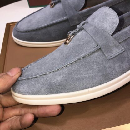 Hermès grey-blue couple's high-end classic loafers - Image 7