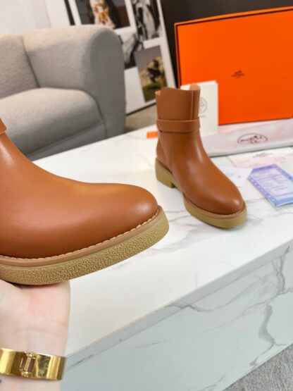 Hermes brown classic kelly buckle knight boots - Image 6