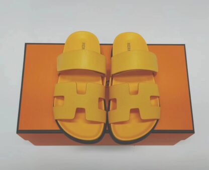 Hermès Couples Braided Yellow Slippers - Image 7