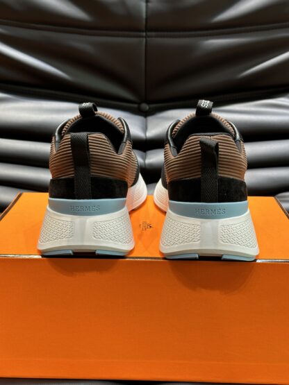 Hermes high-end men's brown and black round head fashionable casual sports shoes - Image 7