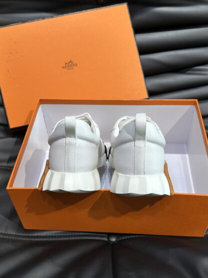 Hermès white versatile casual sneakers - Image 7