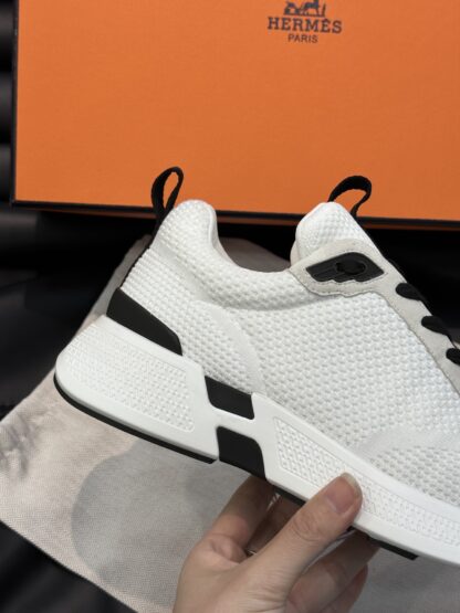 Hermes high-end men's fashion white and black casual breathable simple sports shoes - Image 7