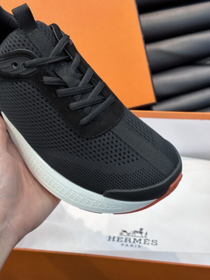 Hermes men's black and white comfortable breathable simple casual sports shoes - Image 7