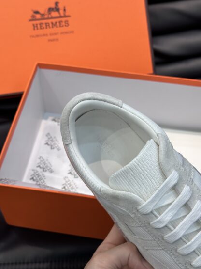 Hermès men's soft and lightweight white and gray low-top casual sneakers - Image 7