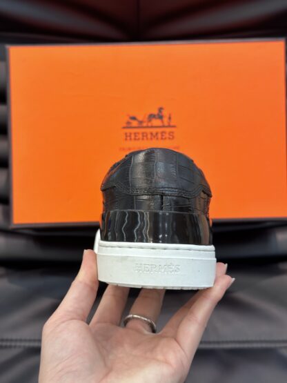 Hermès Men's Soft Lightweight Black Low-Top Casual Sneakers - Image 7