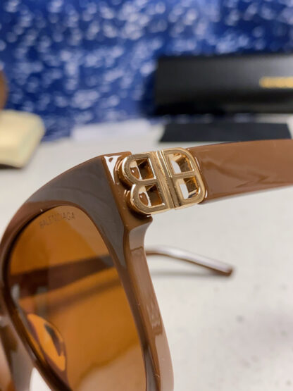 Balenciaga fashion sunglasses - Image 8