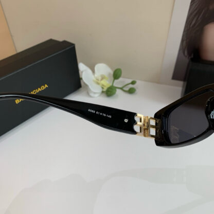 Balenciaga fashion sunglasses - Image 6
