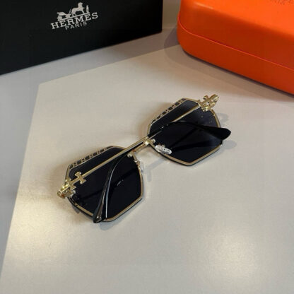 Hermès Fashion Sunglasses - Image 7