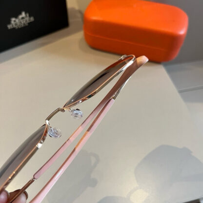 Hermès Fashion Sunglasses - Image 7