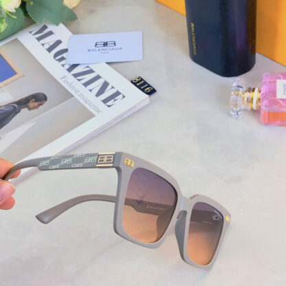 Balenciaga fashion sunglasses - Image 7