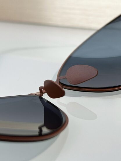 Balenciaga fashion sunglasses - Image 7