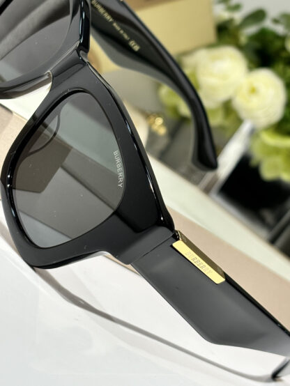 BURBERRY Fashion Temperament Sunglasses - Image 8