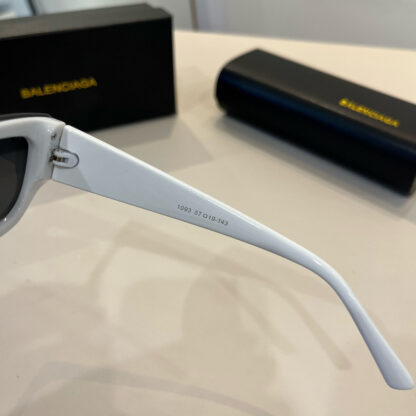 Balenciaga fashion sunglasses - Image 8