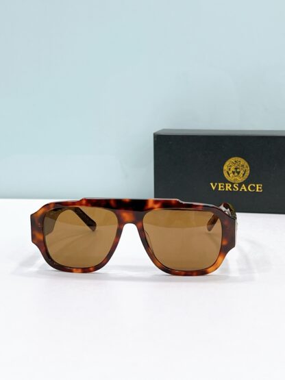 Versace fashion trend sunglasses - Image 7