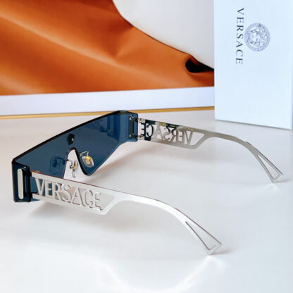 Versace fashion trend sunglasses - Image 7