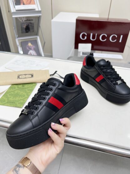 Gucci classic white shoes - Image 7