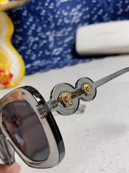 Versace fashion trend sunglasses - Image 7