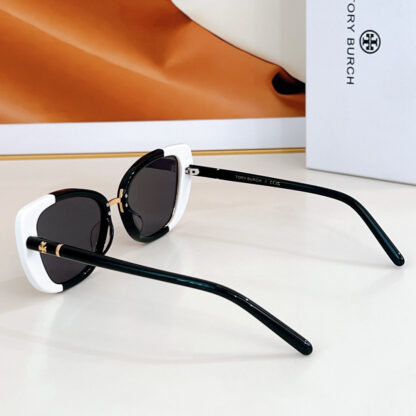 Versace fashion trend sunglasses - Image 7