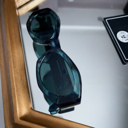 Versace fashion trend sunglasses - Image 7