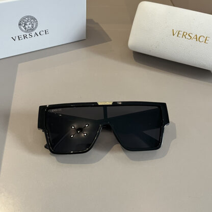 Versace fashion trend sunglasses - Image 8