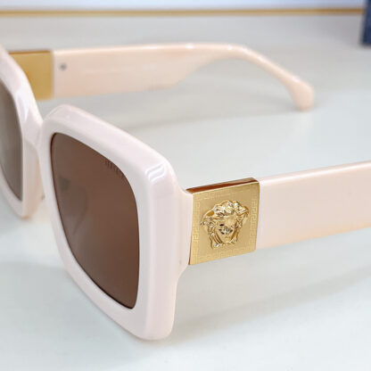 Versace fashion trend sunglasses - Image 7