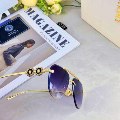 Versace fashion trend sunglasses - Image 7