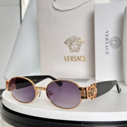 Versace fashion trend sunglasses - Image 7