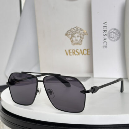 Versace fashion trend sunglasses - Image 5
