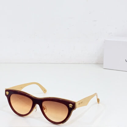 Versace fashion trend sunglasses - Image 7