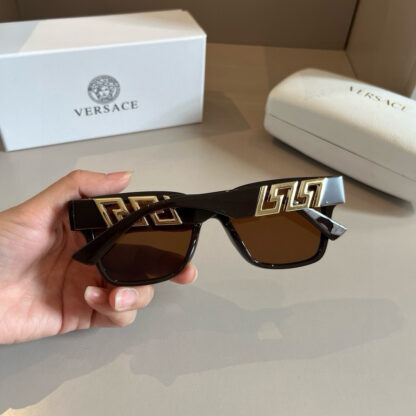 Versace fashion trend sunglasses - Image 7
