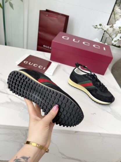 Gucci removable and adjustable ankle strap sneakers - Image 7