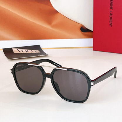 Yves Saint Laurent fashion sunglasses - Image 7