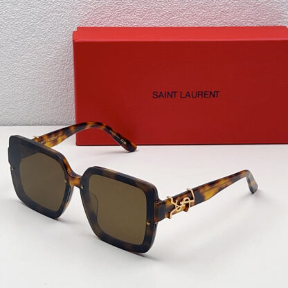 Yves Saint Laurent fashion sunglasses - Image 7