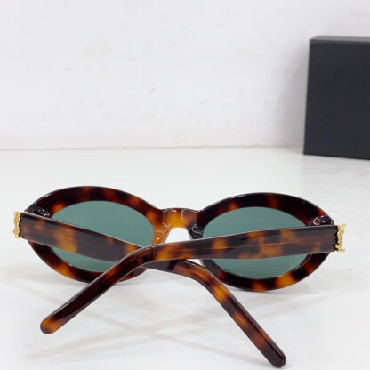 Yves Saint Laurent fashion sunglasses - Image 7