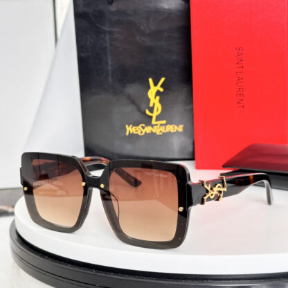 Yves Saint Laurent fashion sunglasses - Image 7