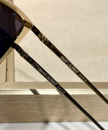 Yves Saint Laurent fashion sunglasses - Image 7