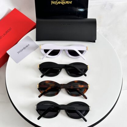 Yves Saint Laurent fashion sunglasses - Image 7