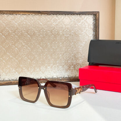 Yves Saint Laurent fashion sunglasses - Image 7