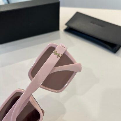 Yves Saint Laurent fashion sunglasses - Image 8