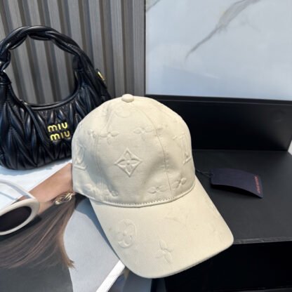 Louis Vuitton versatile fashion baseball cap - Image 7