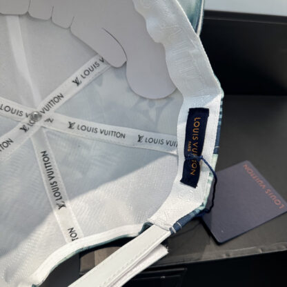 Louis Vuitton versatile fashion baseball cap - Image 7
