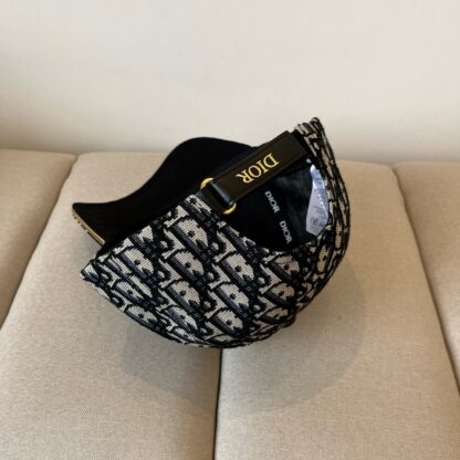 Dior simple and versatile fashion baseball cap - Image 8