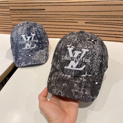 Louis Vuitton Korean version of the new British style baseball cap - Image 7