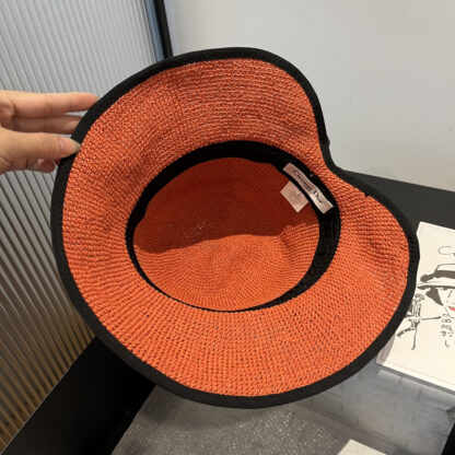 Dior exquisite and fashionable bucket hat - Image 8