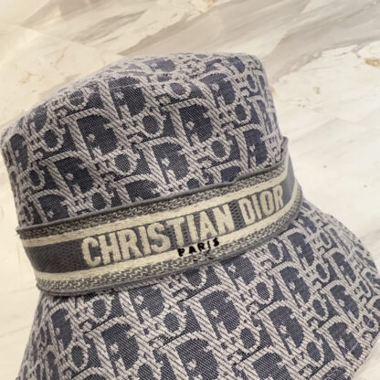 Dior exquisite and fashionable bucket hat - Image 7