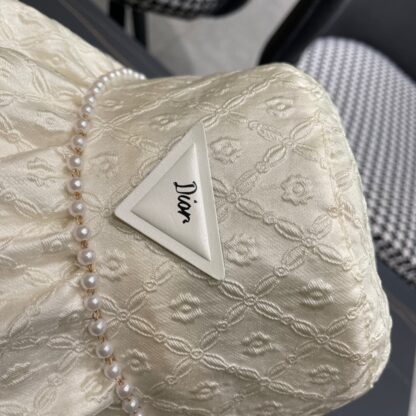 Dior exquisite and fashionable bucket hat - Image 8