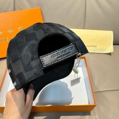 Louis Vuitton Classic Checkerboard Baseball Cap - Image 7